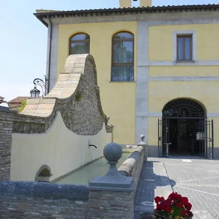 Relais Il Postiglione - Antica Posta Dei Chigi فندق كامباغنانو دي روما
