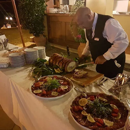 Relais Il Postiglione - Antica Posta Dei Chigi 3*
