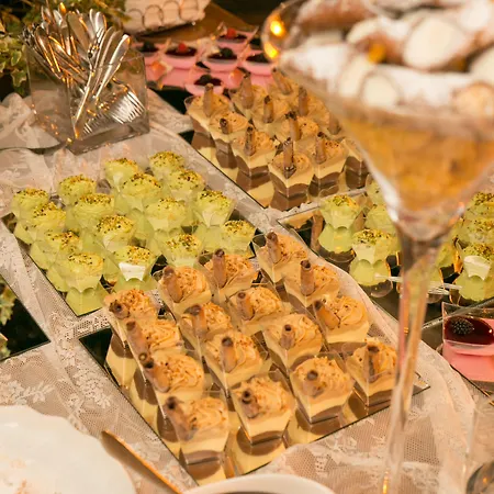 فندق Relais Il Postiglione - Antica Posta Dei Chigi 3*