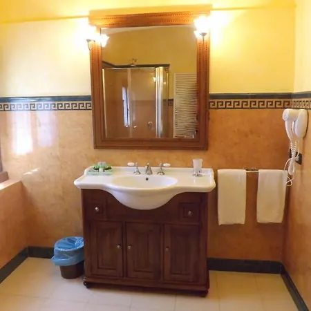 Relais Il Postiglione - Antica Posta Dei Chigi فندق كامباغنانو دي روما