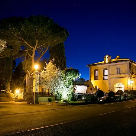 Hotel Relais Il Postiglione - Antica Posta Dei Chigi 3*